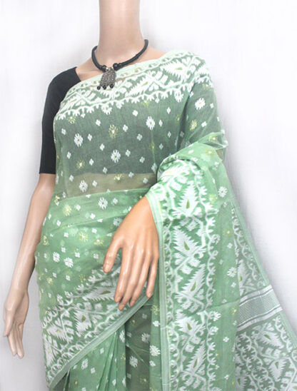 light color saree. light shade saree