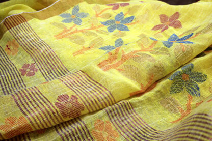 flower handwoven jamdani pallu linen jamdani saree